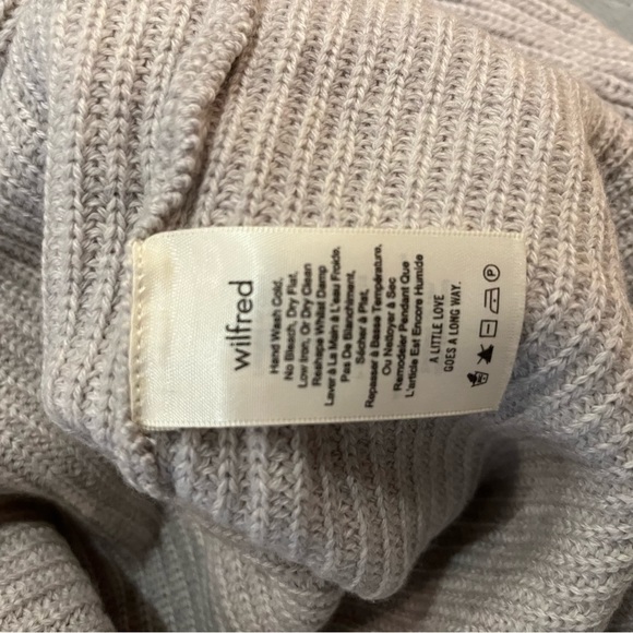 Wilfred Sardou Sweater , Scalloped Crew neck sweater , Sz XS - Picture 10 of 10